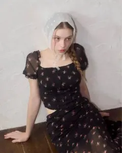 YILON イロン LITTLE FLOWER CHIFFON BLOUSE - メルカリ
