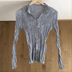 美品 ISSEY MIYAKE　 イッセイミヤケ 　カーディガン　ジャケットのサムネイル