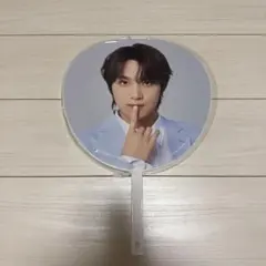 SEVENTEEN ジュン うちわ Caratland SEVENTEEN JUN うちわ CARAT LAND 2021 - メルカリ