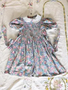US古着■スモッキング刺繍 花柄vintageワンピース ドレス110-120㎝のサムネイル
