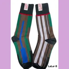 靴下　レディース　アシンメトリー　青　幾何学模様　北欧　おしゃれ