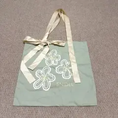 SNIDEL スナイデル＊Bouquet of Joy トートバッグのサムネイル