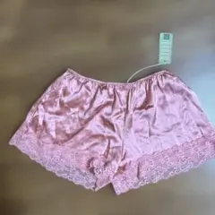 新品⭐︎intimissimi ピンク シルクサテン ショートパンツ レース付き