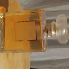 CHANEL　COCO ユニセックス 香水 オレンジ色 角瓶
