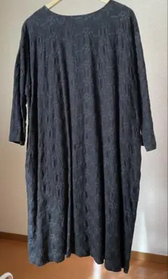 長袖ワンピース　quatre saisonsキャトルセゾン