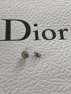 Dior ロゴ ピアス片耳 - メルカリ