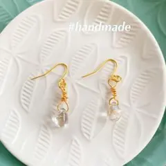 …138＊ 水晶のドロップピアス　クリスタル　シンプル　ハンドメイド　天然石　雫