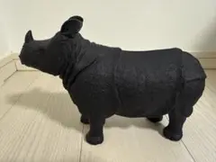 ジャンク品　イデアコ　サイ　置き物