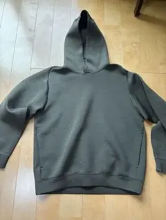 UNIQLOユニクロ　ウルトラストレッチドライスエット パーカーダークグリーン