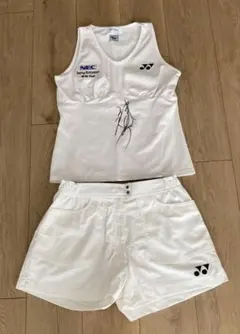 ★浅越しのぶ直筆サイン入YONEX タンクトップ・ショートパンツホワイトＬサイズ