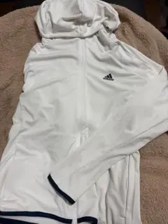 adidas レディース パーカー ホワイト ジップアップ