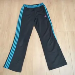 ストライプデザイン　ジャージパンツ　トラックパンツ　アディダス　adidas