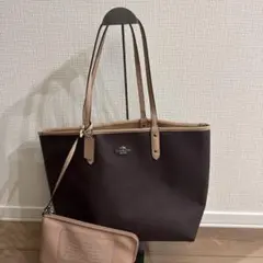 COACH コーチ　リバーシブルトート　A4可 ポーチ付　美品　茶色のサムネイル