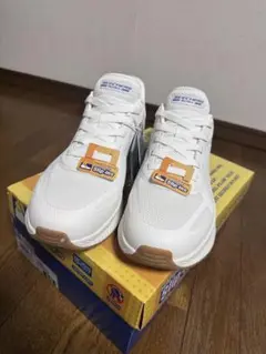 スケッチャーズ　スリップインズ　BOBSSQUAD4 ボブススクワッド　白