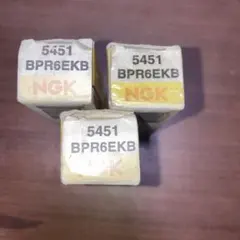 NGK スパークプラグ BPR6EKB 3本セットのサムネイル