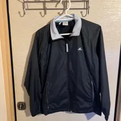 adidas ダークネイビーウィンドブレーカー