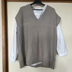 SHOO・LA・RUE ベージュ Vネックニットベスト