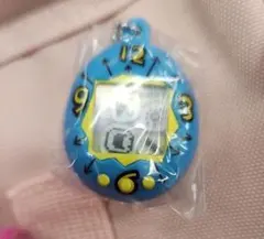 たまごっち　シャカシャカチャームコレクション　まるっち　ブルー