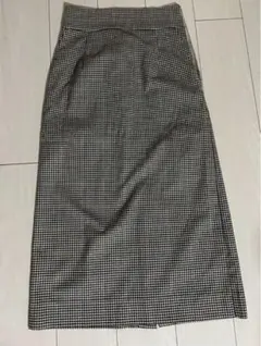 Niko and… チェックスカート