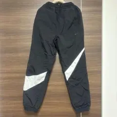 ナイキ ブラック ビッグスウッシュ ナイロンウーブンパンツ XS
