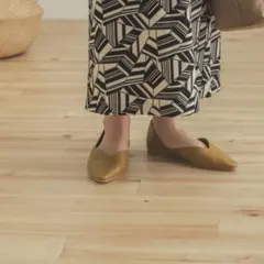 センターシームポインテッドフラットパンプス / SENCE OF PLACE