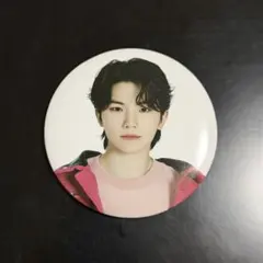 セブチ ウジ 缶バッジ follow