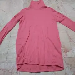 美品PRIDEピンク タートルネック 長袖 トップス