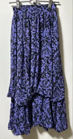 リップサービス　ロングスカートのサムネイル