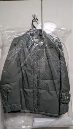 UNIQLO アニヤ　パフテックシャツジャケット オリーブ　サイズM