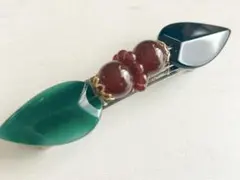 未使用 グリーン ブラック 緑 黒 とても綺麗なヘアバレッタ 髪飾り