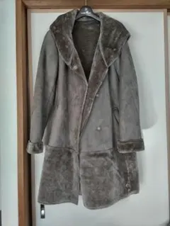 【週末セールお値下げ】 ピクシーハート 裏ボアフード付きコート