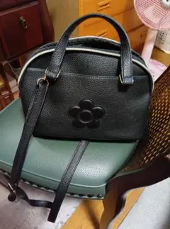 黒の花モチーフショルダーバッグマリークワント中古