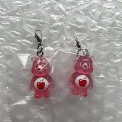 ケアベア クリアマスコットチャーム２ めじるしアクセサリー ガチャ 2点 赤