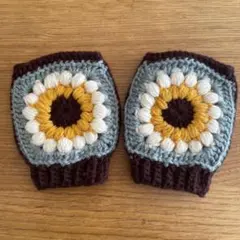 30ハンドメイド　グラニースクエア花モチーフ　ハンドウォーマー　ハンドカバー手袋