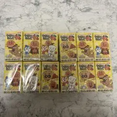 明治　アンパンマンジュース　3本パック × 4セット　計12本