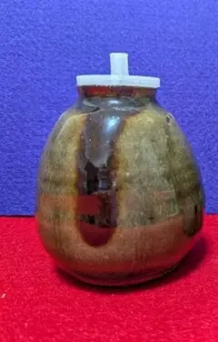 新晶窯 茄子茶入 陶印あり