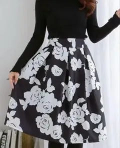 Aライン　花柄　スカート　膝丈　フレア　エレガント