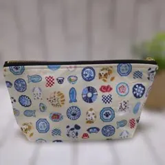 猫と魚のデザインポーチ