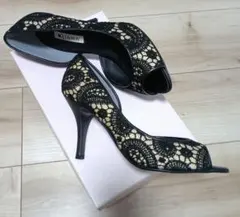 新品未使用 DIANA オープントゥ パンプス レース ブラック 25.5cmのサムネイル