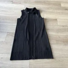 2026年最新】PLEATS PLEASE 割引オプション：通常商品 ベスト・ジレ