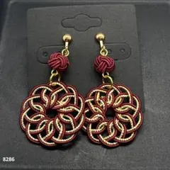 ハンドメイド【水引】イヤリング　えんじ色×金ラメ