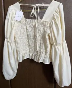 GRL グレイル【tu231】スクエアネックギャザーフリルブラウス