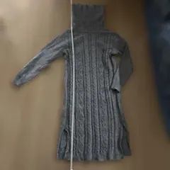 送料無料　長袖ニットワンピース　セミロング丈　グレー