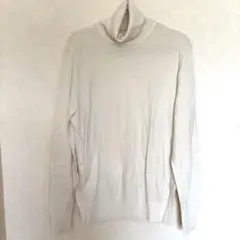 UNIQLO☆アイボリー タートルネック メリノウール