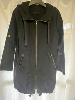 マウンテンパーカー