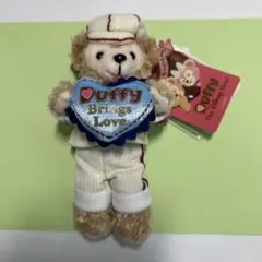 ダッフィー ぬいぐるみバッヂ バレンタイン新品タグ値札付き