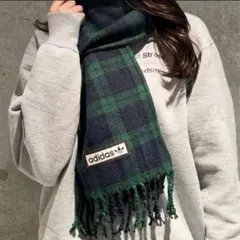 完売品　adidas チェック柄 マフラー
