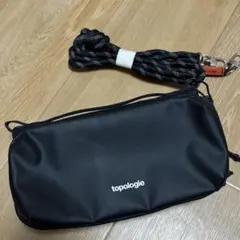 topologie ショルダーバッグ ブラック　防水仕様