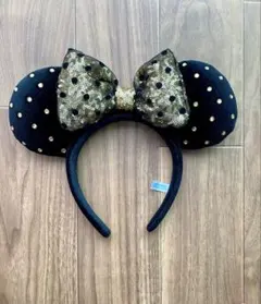 ディズニー　ミニーのカチューシャ　黒と金