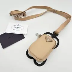 プラダ PRADA ナイロン スマートフォンケース ベージュ ポーチ 三角ロゴ